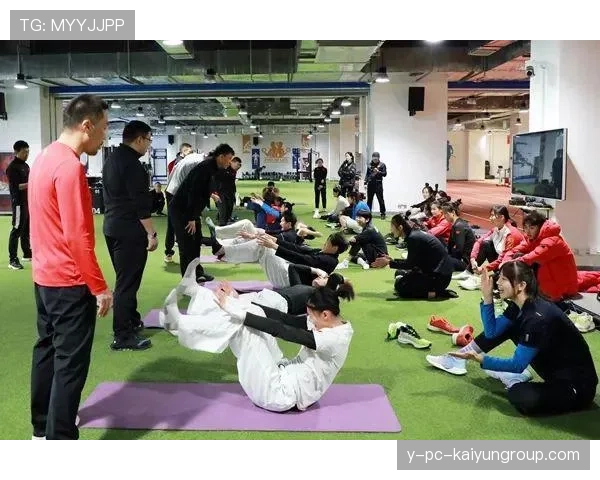 国家队体能教练制定冬季耐力训练计划，国家队体能教练要求